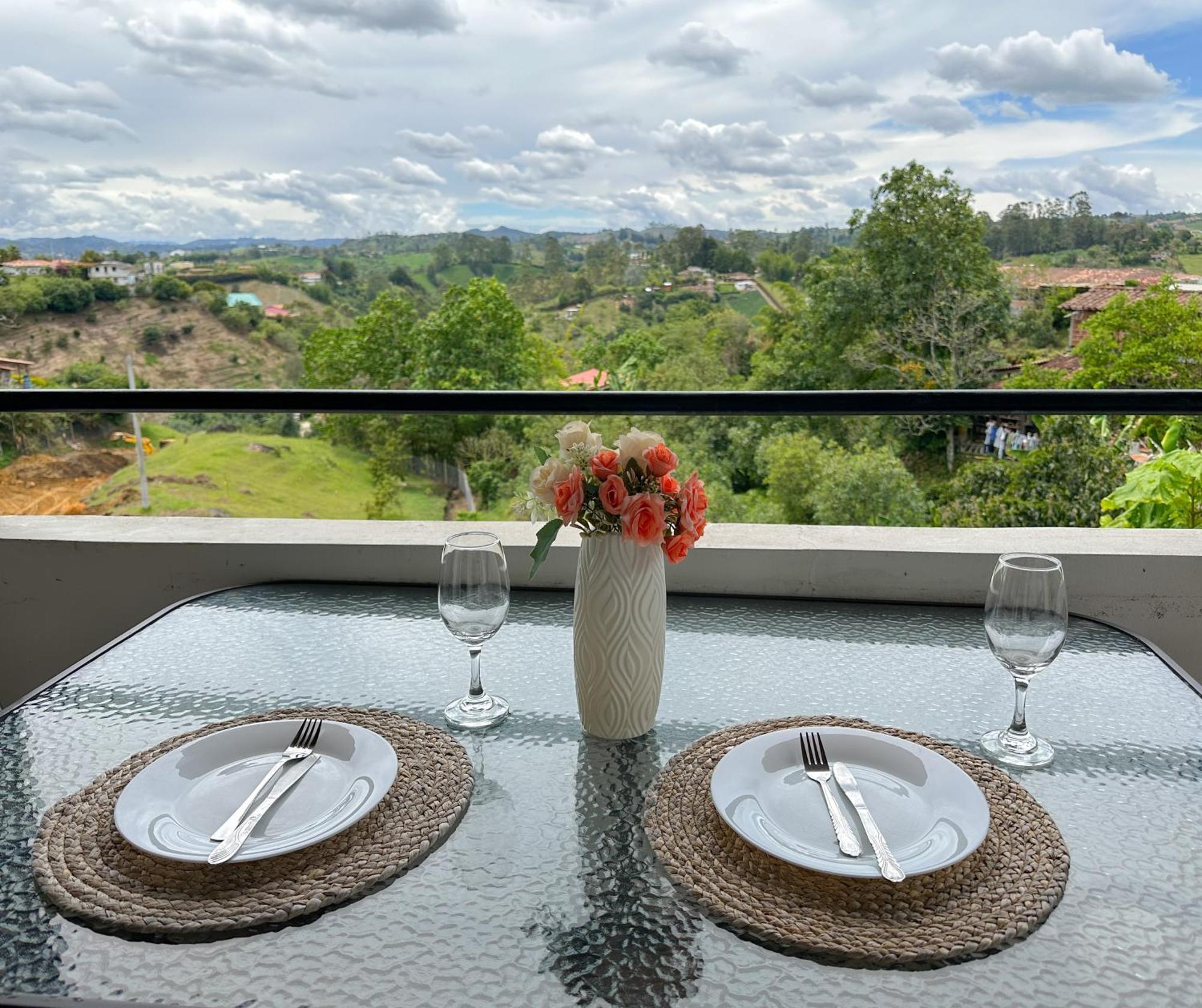 Cabanas Con Jacuzzi Y Chimenea - Casa Floral, Marinilla Eksteriør billede